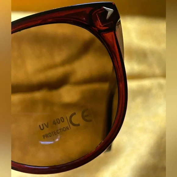 Chic Sunglasses - Picture 4 of 6